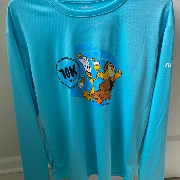 runDisney Wine & Dine 10k 2023 Men’s Large Shirt - Picture 5 of 5